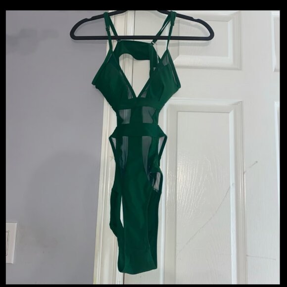 Size women's small one piece mesh green swimsuit, bathing suit, women's swimwear - Picture 2 of 5